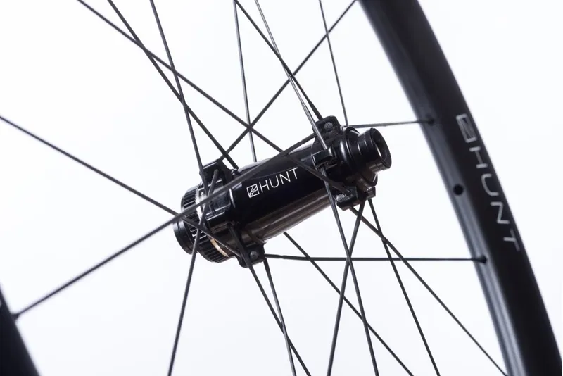 HUNT 50 CARBON AERO DISC WHEELSET Shimano free hub C/L-5