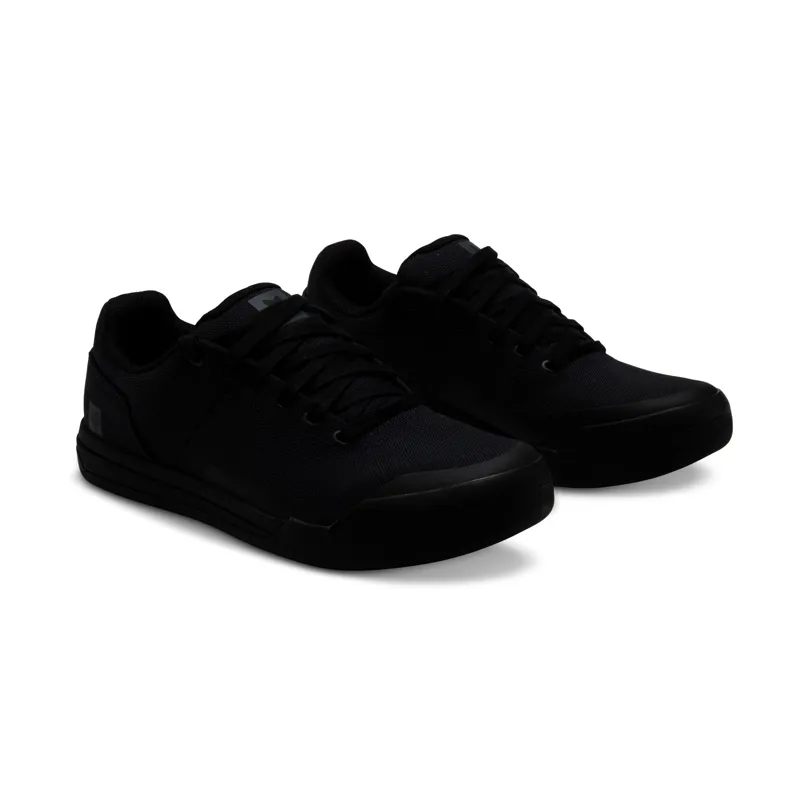 Fox Union Canvas Shoes in Black-3