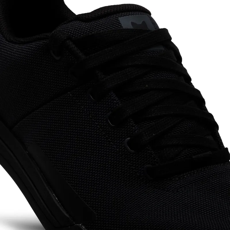 Fox Union Canvas Shoes in Black-7