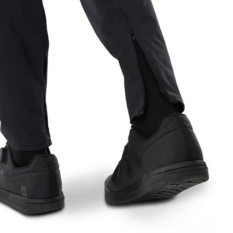 Fox Flexair Fire Pants in Black-6