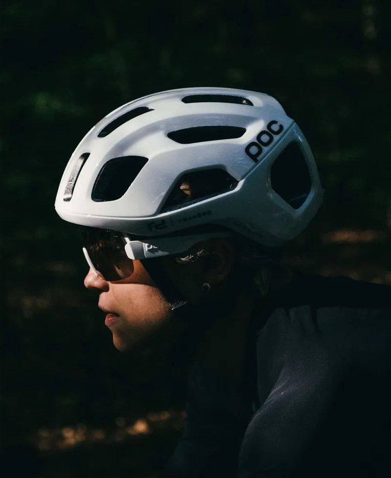 POC ポック AIM Hydrogen White Aim Bike Sunglasses in Hydrogen White | Cycling Eyewear