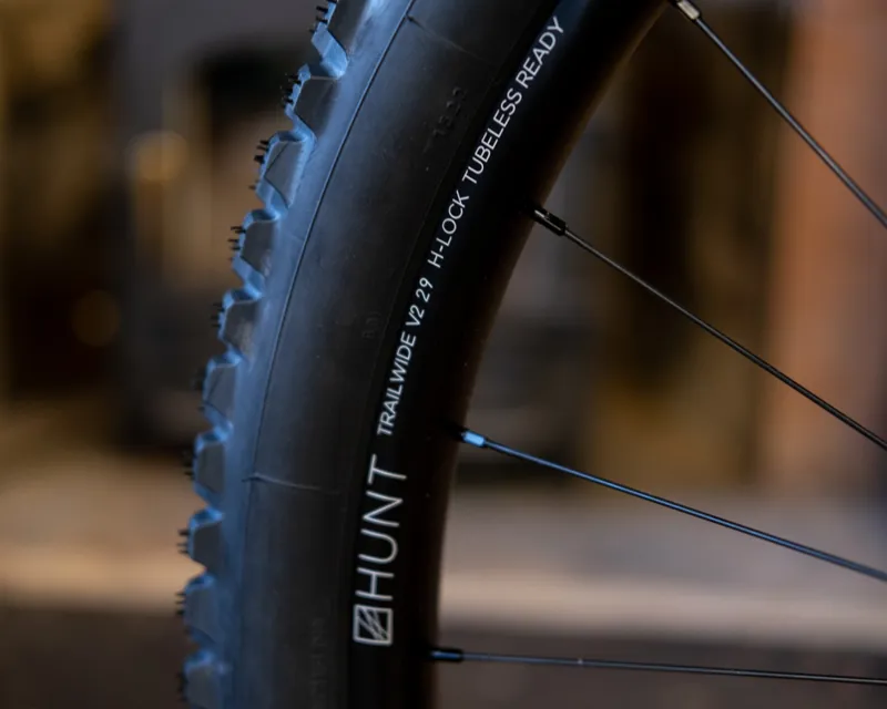 Yeti SB115 C2 Carbon Full Suspension Mountain Bike in Blue-5