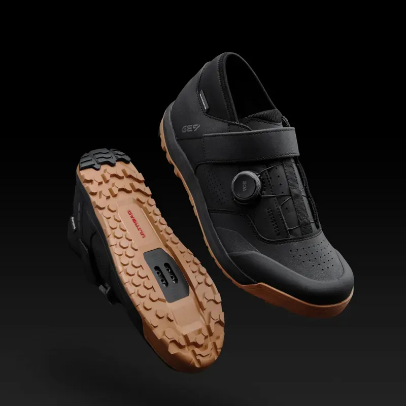 Shimano Clothing GE900 Hot Seat Shoes in Black-7