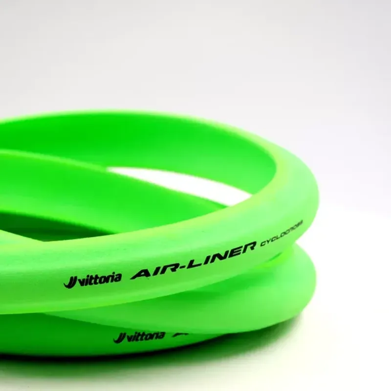 Vittoria Air-Liner Light 700x30-32mm Cyclocross Tyre in Green